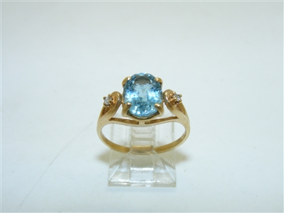 14k Yellow Gold Oval Blue Topaz Ring