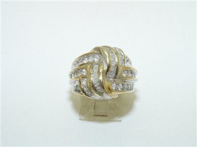 14k Yellow Gold Gorgeous Diamond Ring