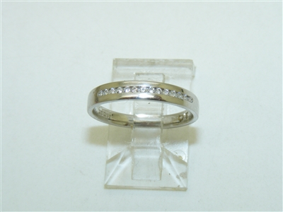 18k White Gold Diamond Band