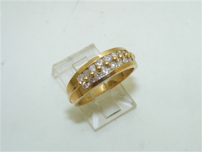 14k Yellow Gold Diamond Band