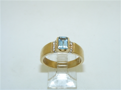 14k Yellow Gold Aquamarine Diamond Ring