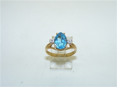 London Blue Yellow Gold Diamond Ring