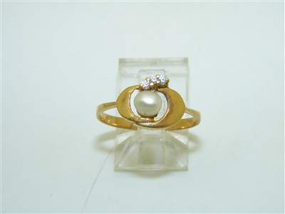 18k Yellow Gold Fresh water Pearl Ring