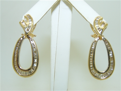 Gorgeous Diamond Hanging Earring