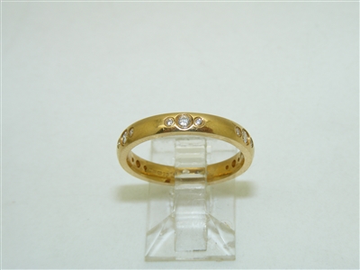 18k Yellow Gold Diamond Band