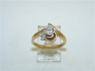 14k Yellow Gold Pear Shape Diamond ring