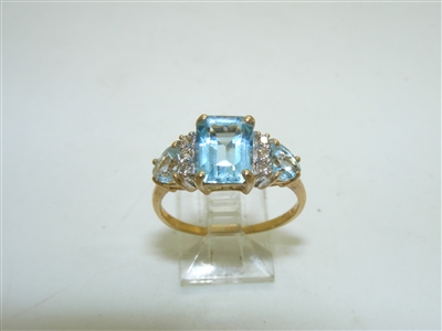 Yellow Gold London Blue Diamond Ring