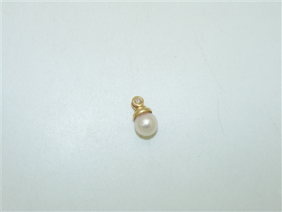 14k Yellow Gold Pearl Pendant