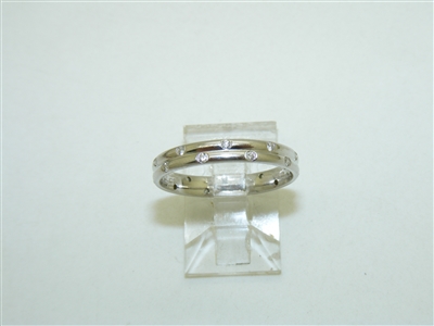 18k White Gold Diamond Band