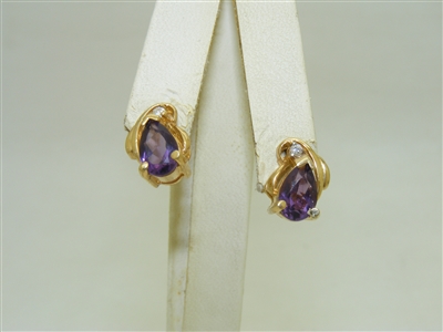 14k Yellow Gold Amethyst Earrings