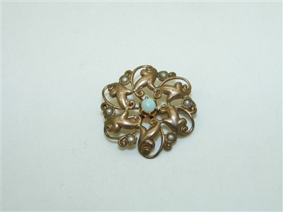 Beautiful Vintage Yellow Gold Pin