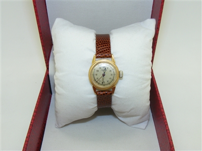 Vintage Universal GenÃ¨ve Ladies Watch