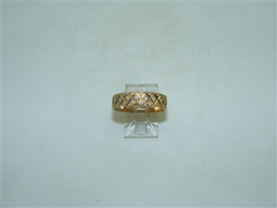 14k Yellow Gold Diamond Band