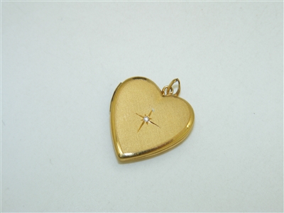 14k Yellow Gold Heart Locket