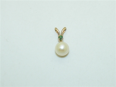 14k Yellow Gold Emerald Pearl Pendant