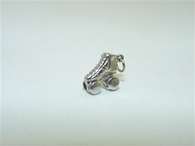 18k White Gold Roller Skate Pendant