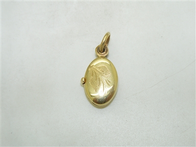 14k Yellow Gold Oval Slide Locket