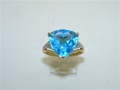 14k Yellow Gold Natural Blue Topaz